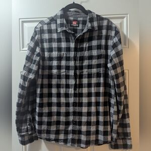 Quiksilver Men's Black and Gray Plaid Shirt, Size Medium